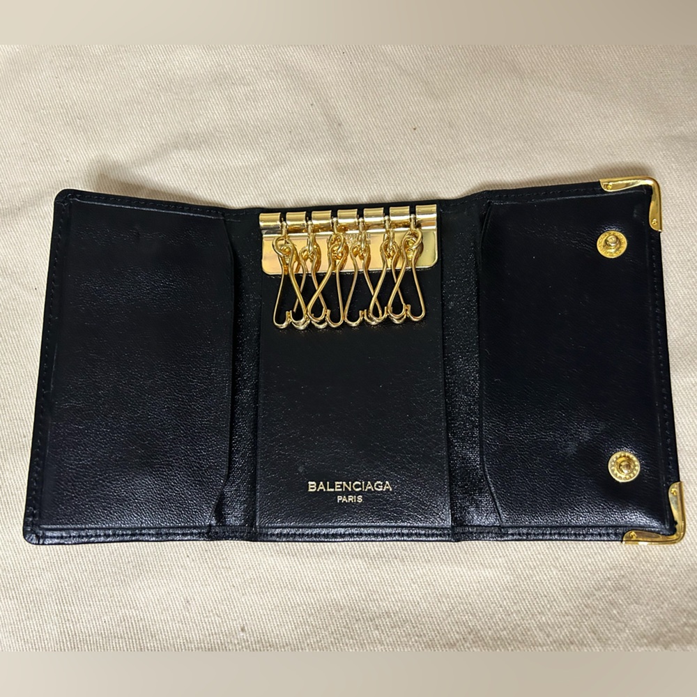 Balenciaga Black Leather Key Holder with Gold Hardware - Picture 3 of 6